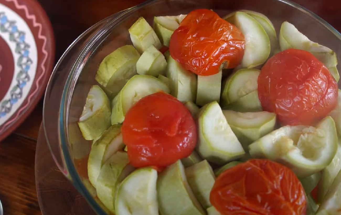 Как готовить кабачковую икру в духовке: самый простой рецепт закуски